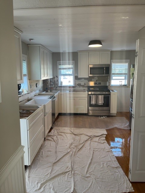 Kitchen Cabinets and Countertop installed in North Andover, MA.